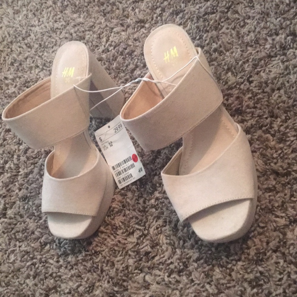 Nude platform heels